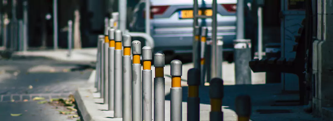 Safe and Convenient Retractable Barrier Column Systems for Properties in Carrollwood, FL