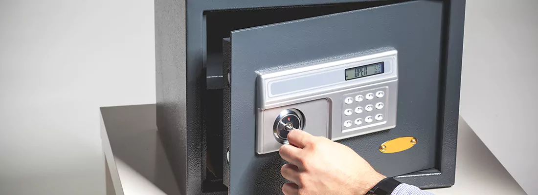 Safe Opening Repair in Carrollwood